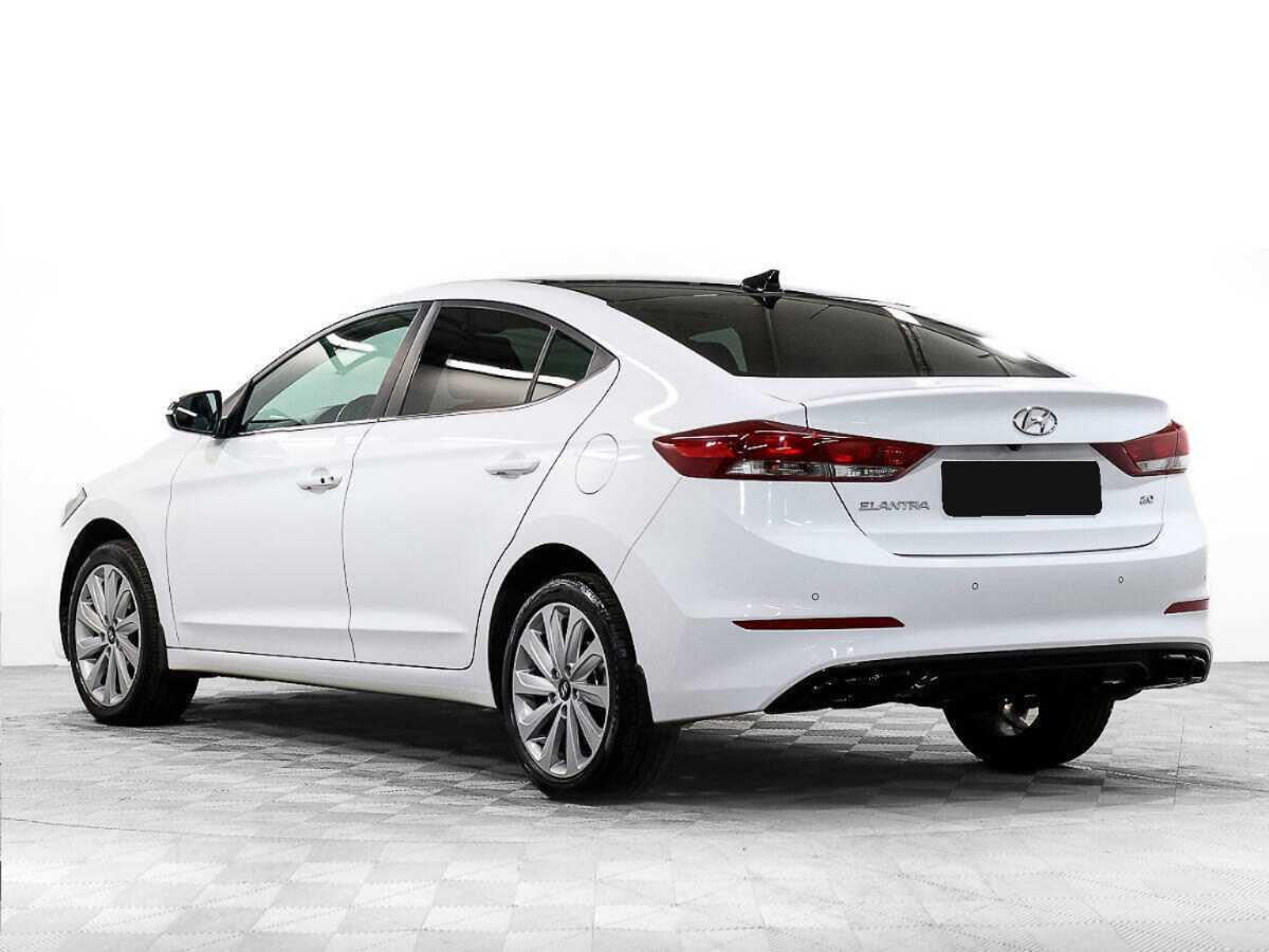 Hyundai Elantra 2017 года с пробегом. Фото: #5