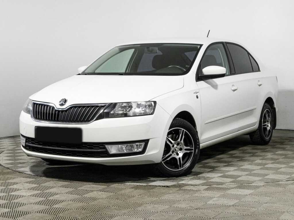 Skoda Rapid 2016 года с пробегом. Посмотреть фото