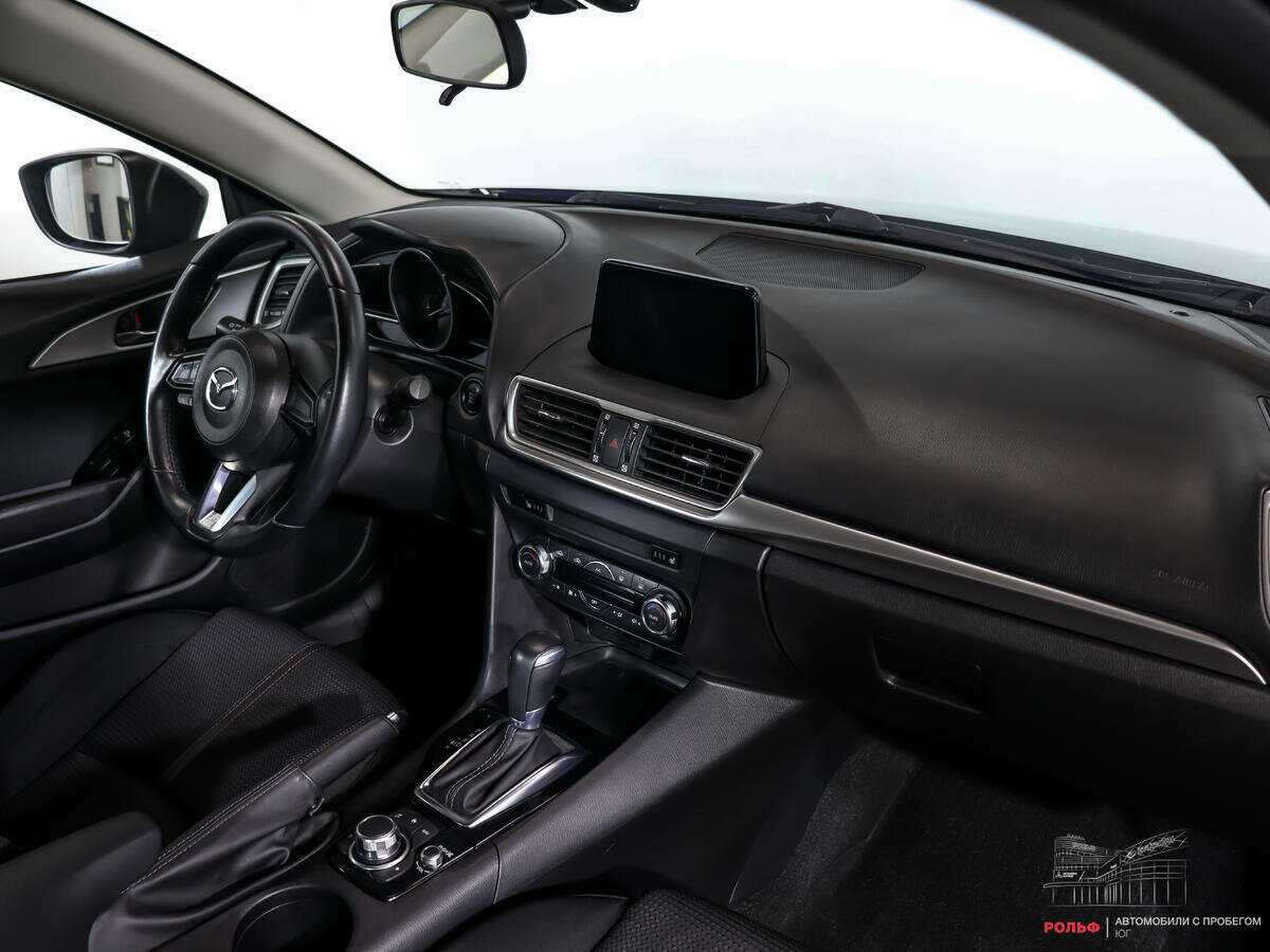 Mazda 3 2017 года с пробегом. Фото: #7