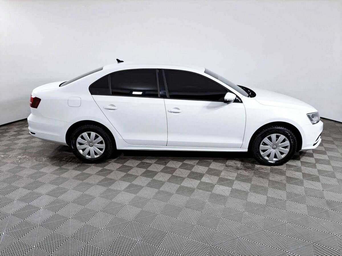 Volkswagen Jetta 2016 года с пробегом. Фото: #3