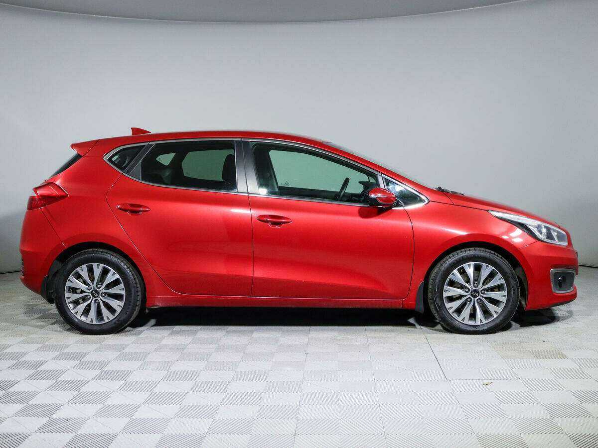 Kia Ceed 2018 года с пробегом. Фото: #3