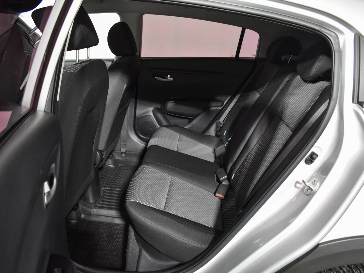 Kia Rio 2018 года с пробегом. Фото: #10