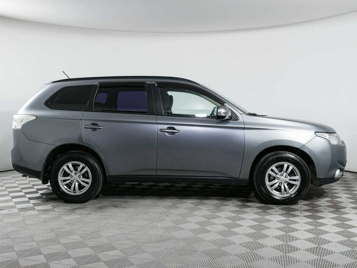Mitsubishi Outlander 2012 года с пробегом. Фото: #3