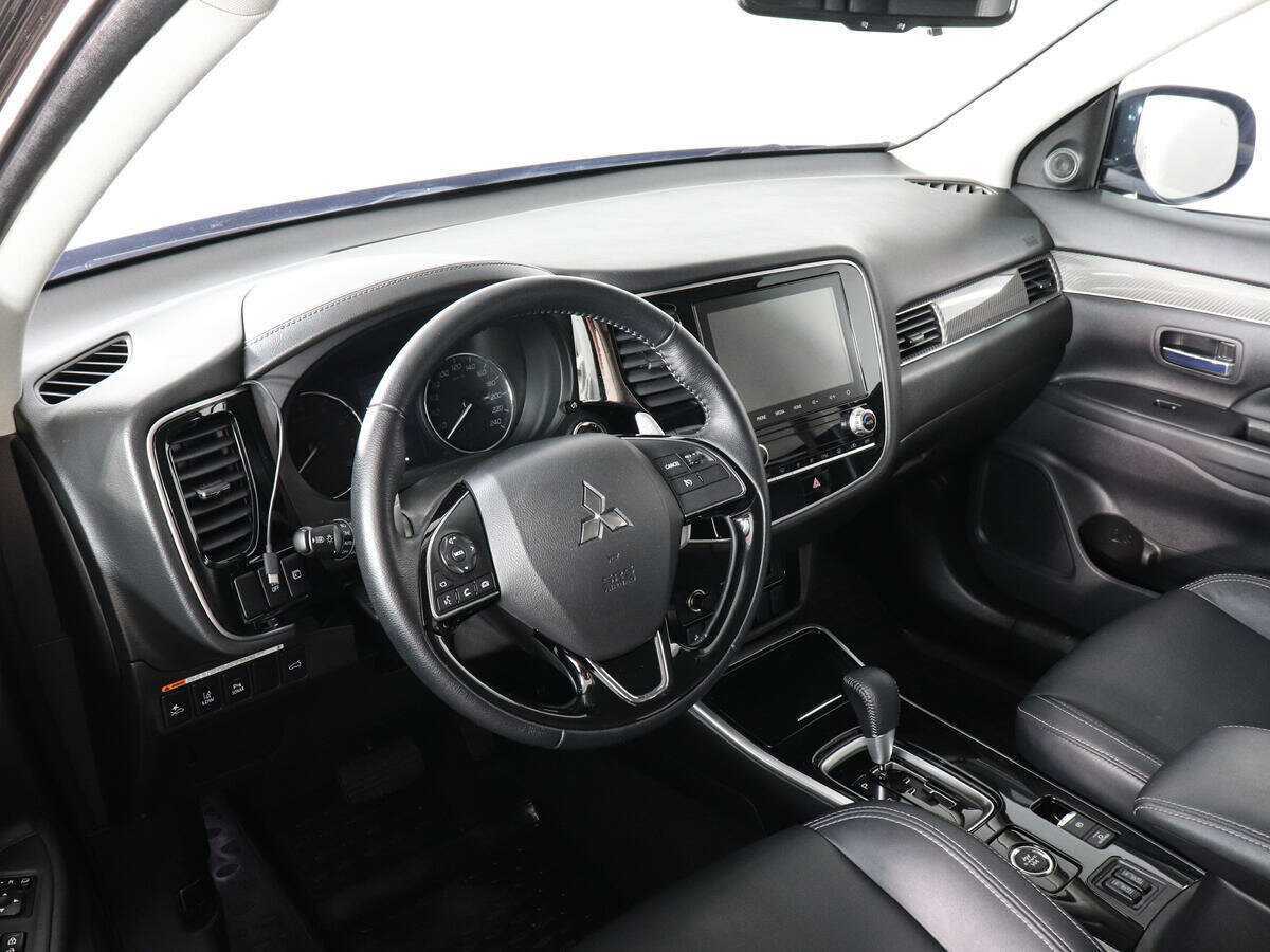 Mitsubishi Outlander 2022 года с пробегом. Фото: #8