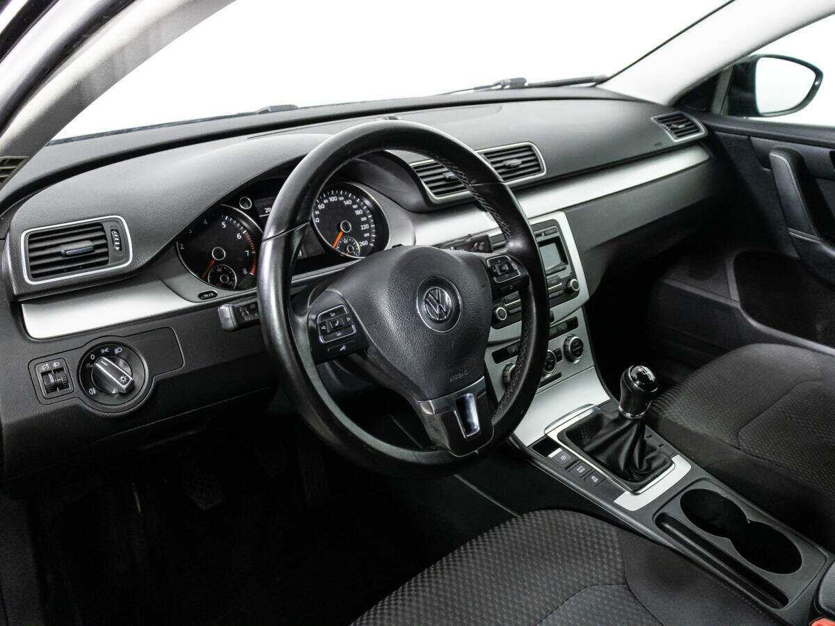 Volkswagen Passat 2013 года с пробегом. Фото: #10
