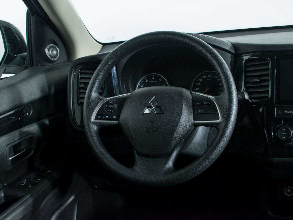 Mitsubishi Outlander 2022 года с пробегом. Фото: #12