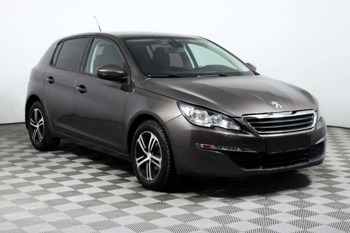 Peugeot 308 2014 года с пробегом. Фото: #2