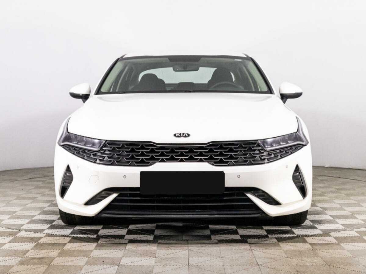 Kia K5 2021 года с пробегом. Фото: #1