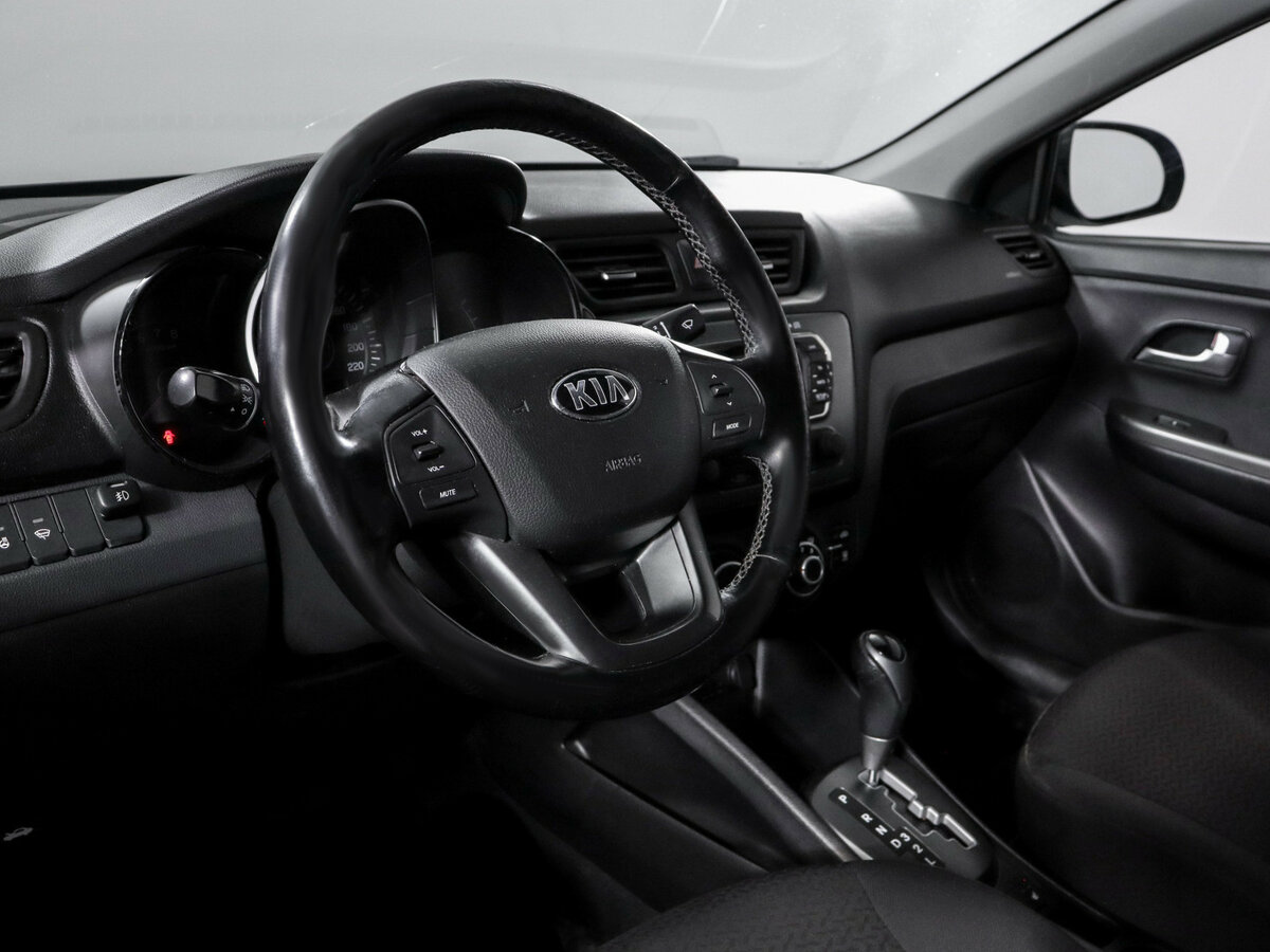 Kia Rio 2015 года с пробегом. Фото: #9