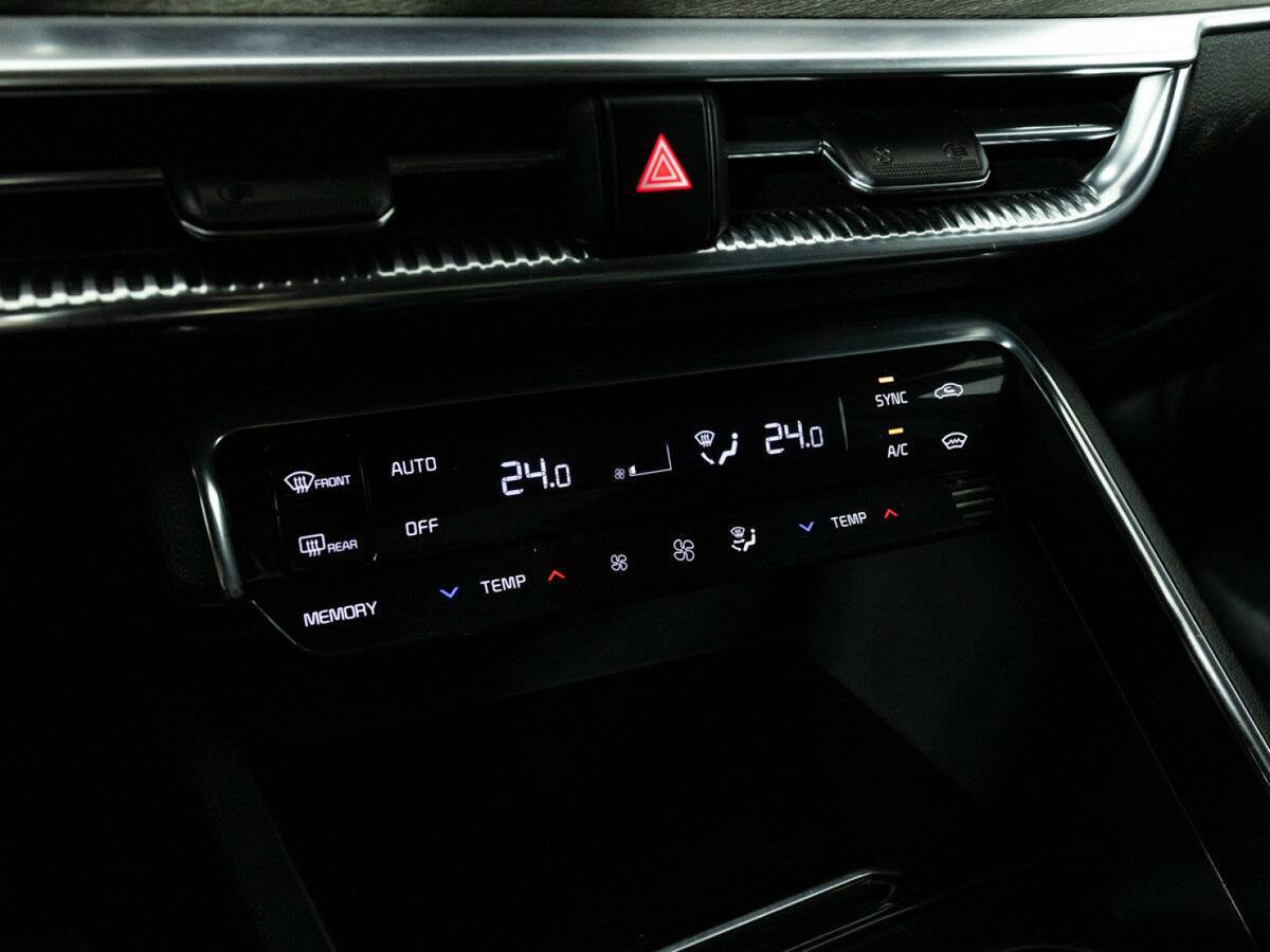 Kia K5 2021 года с пробегом. Фото: #20