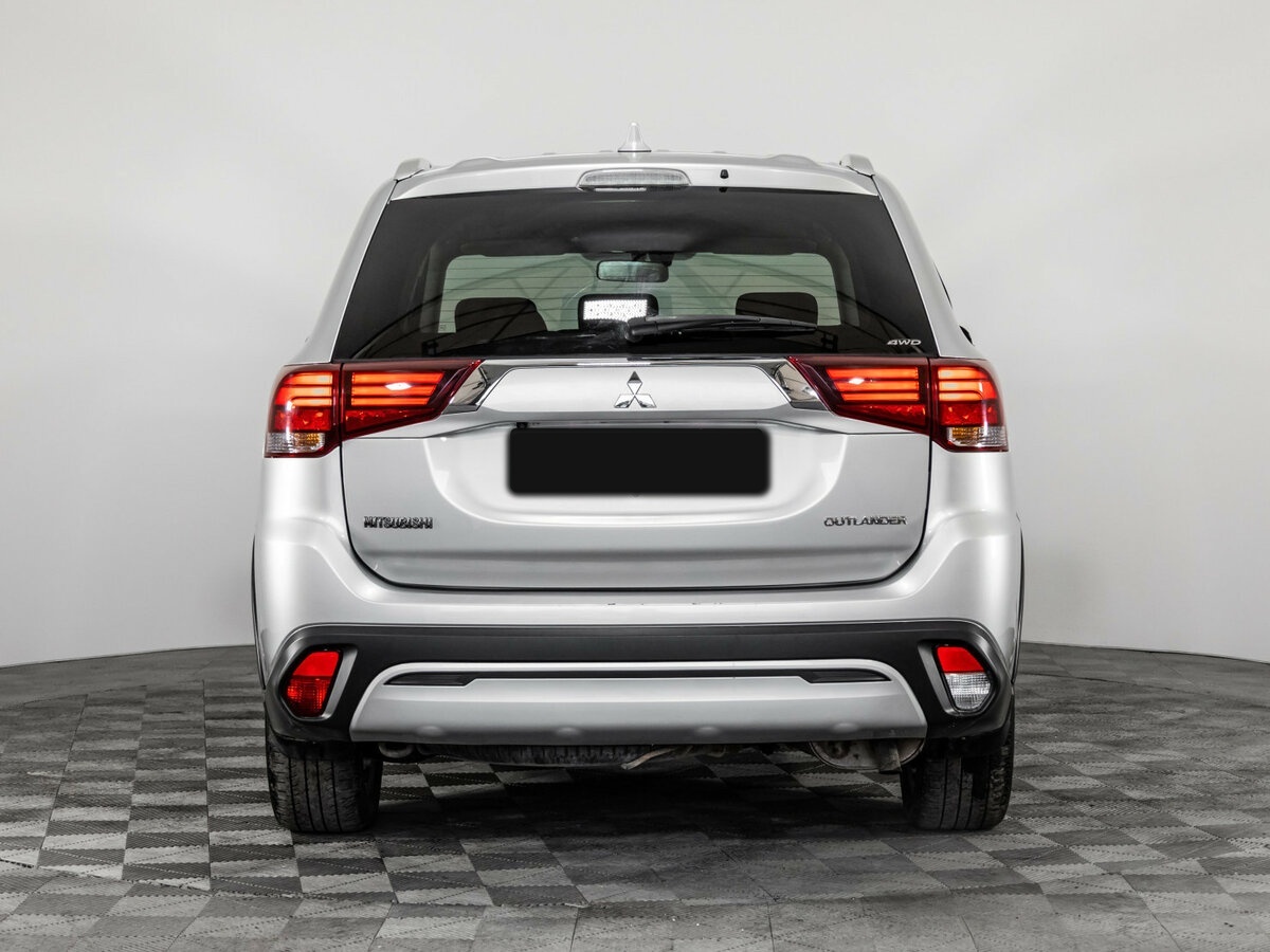 Mitsubishi Outlander 2019 года с пробегом. Фото: #4