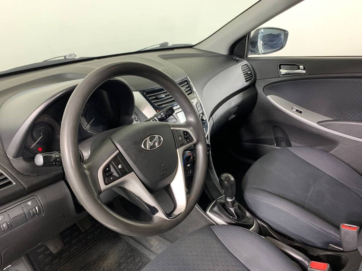 Hyundai Solaris 2013 года с пробегом. Фото: #10