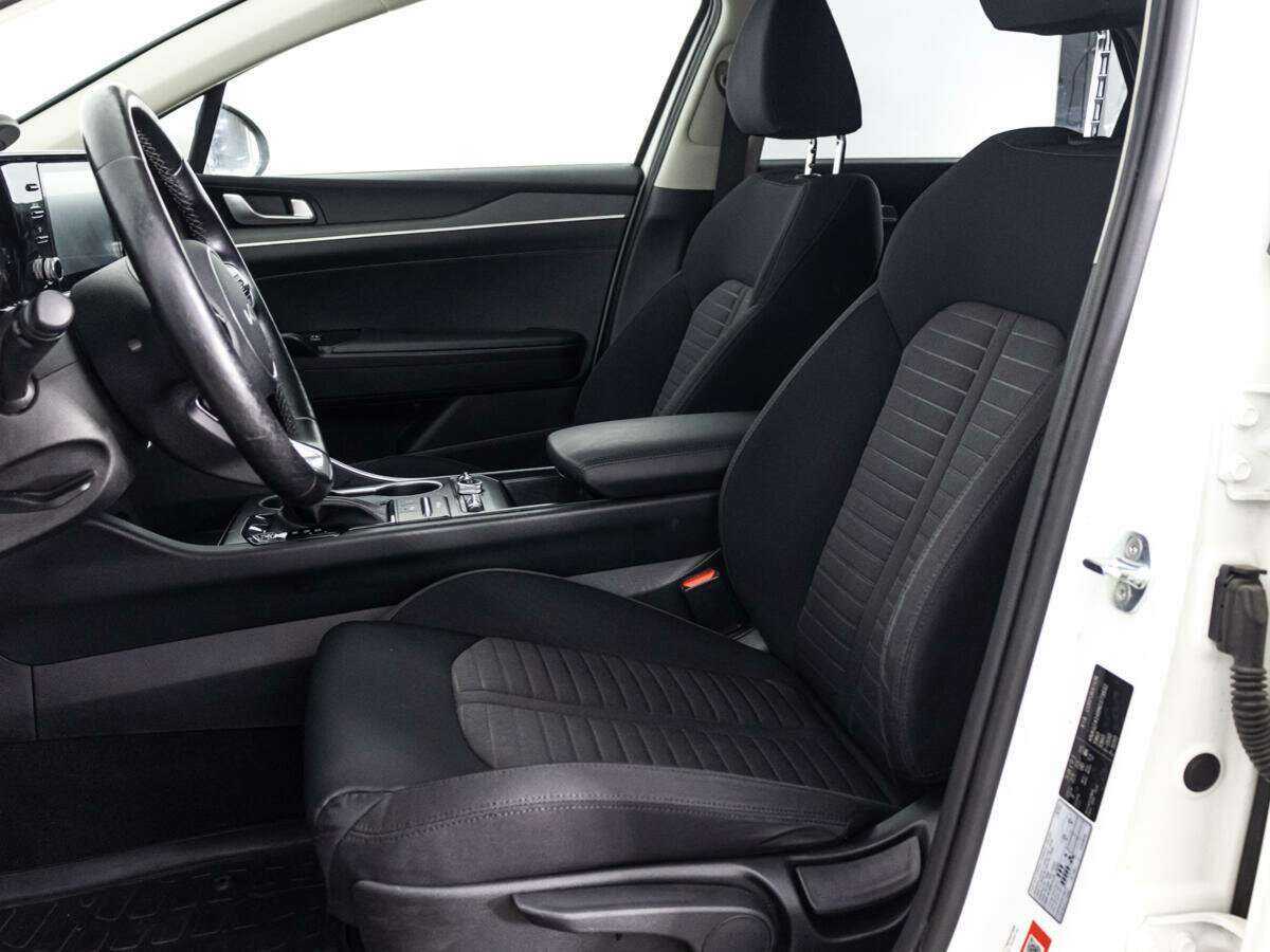 Kia K5 2022 года с пробегом. Фото: #14