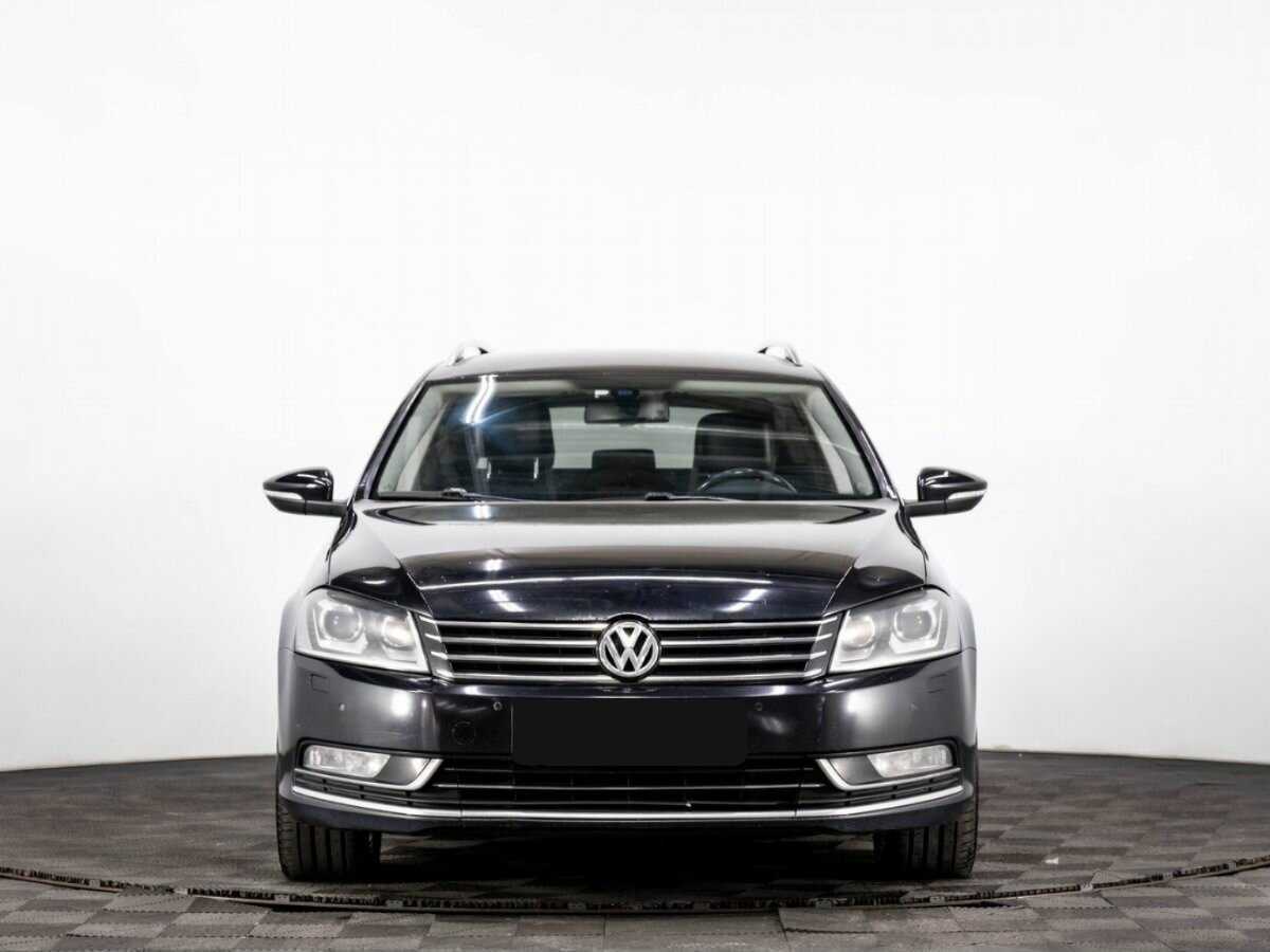 Volkswagen Passat 2012 года с пробегом. Фото: #1