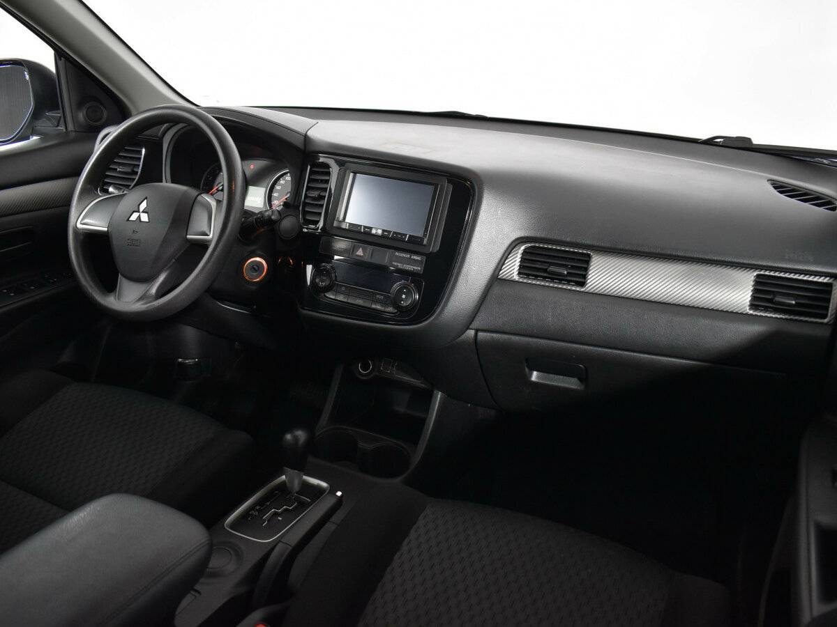 Mitsubishi Outlander 2015 года с пробегом. Фото: #9