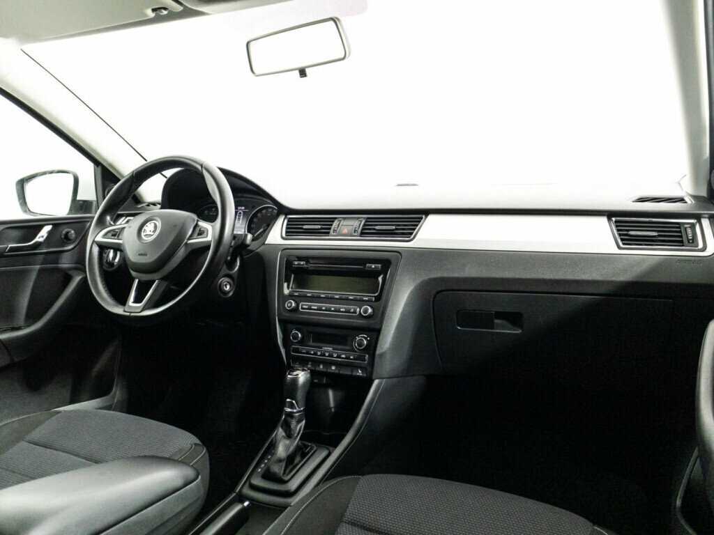 Skoda Rapid 2015 года с пробегом. Фото: #8