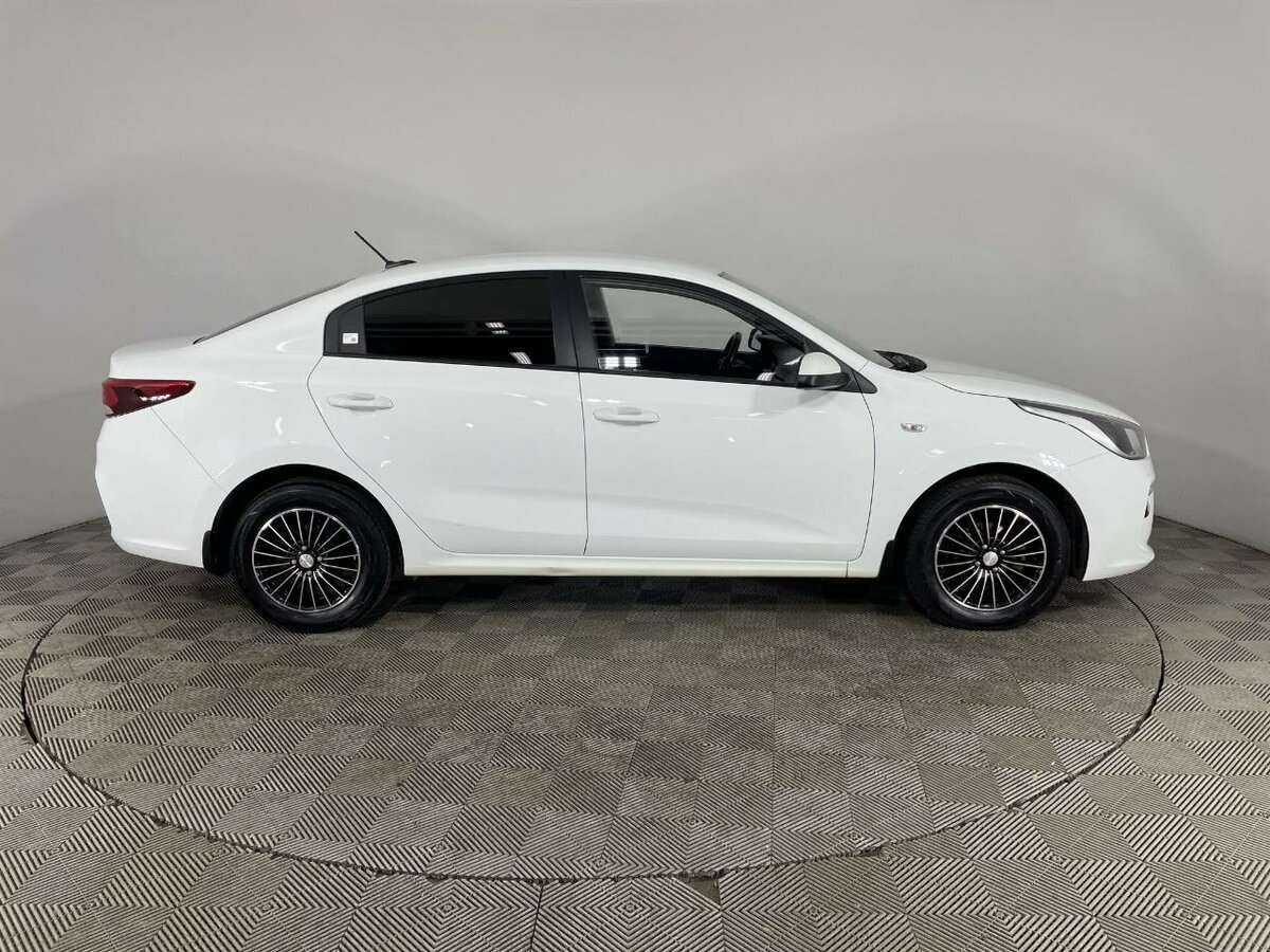 Kia Rio 2018 года с пробегом. Фото: #3