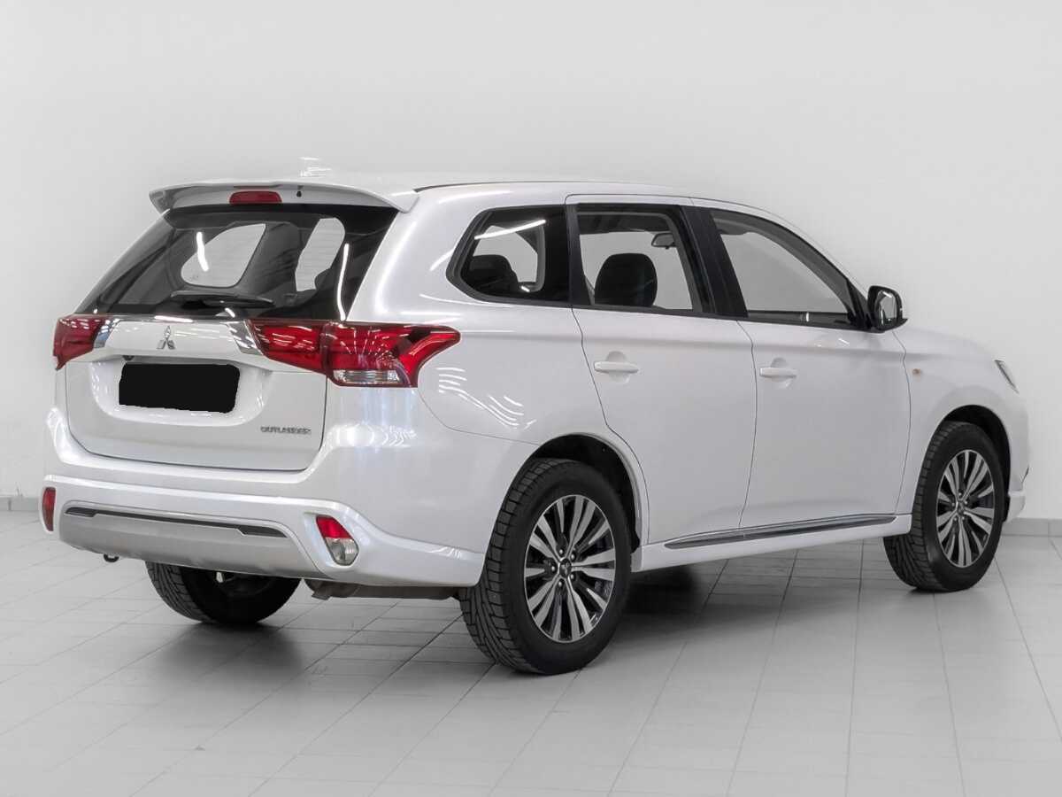 Mitsubishi Outlander 2022 года с пробегом. Фото: #4