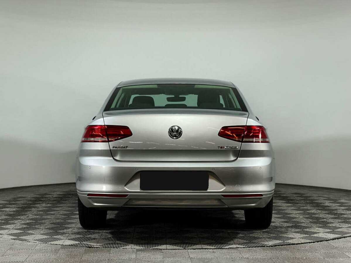 Volkswagen Passat 2016 года с пробегом. Фото: #5