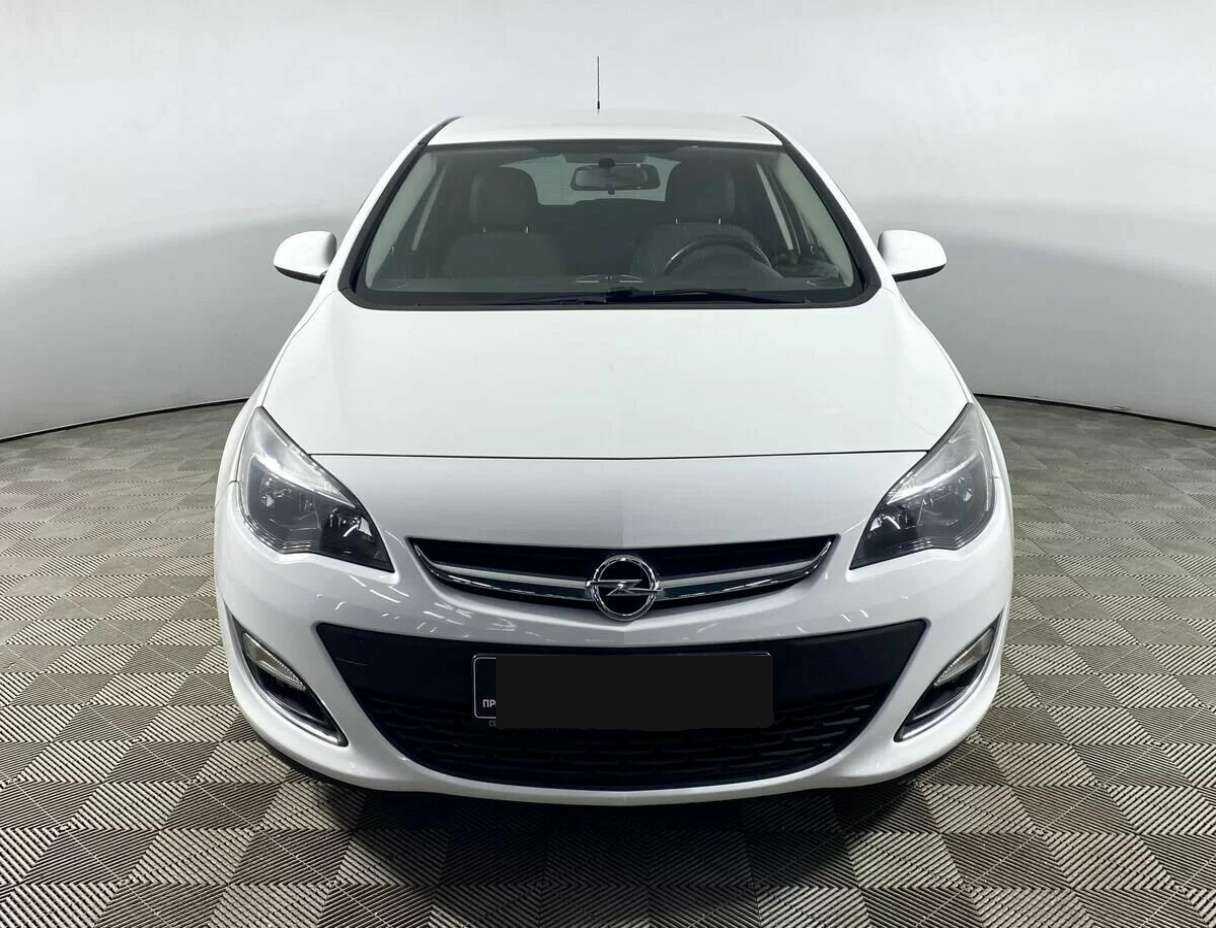 Opel Astra 2012 года с пробегом. Фото: #0