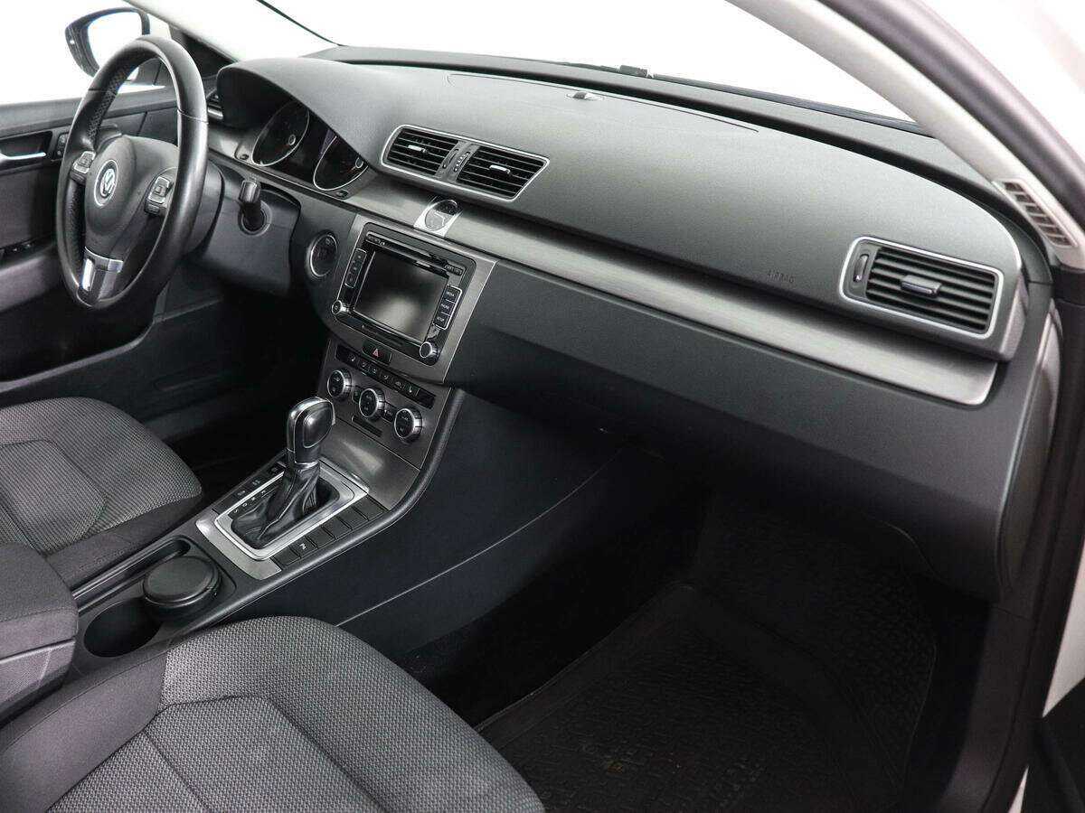 Volkswagen Passat 2013 года с пробегом. Фото: #9