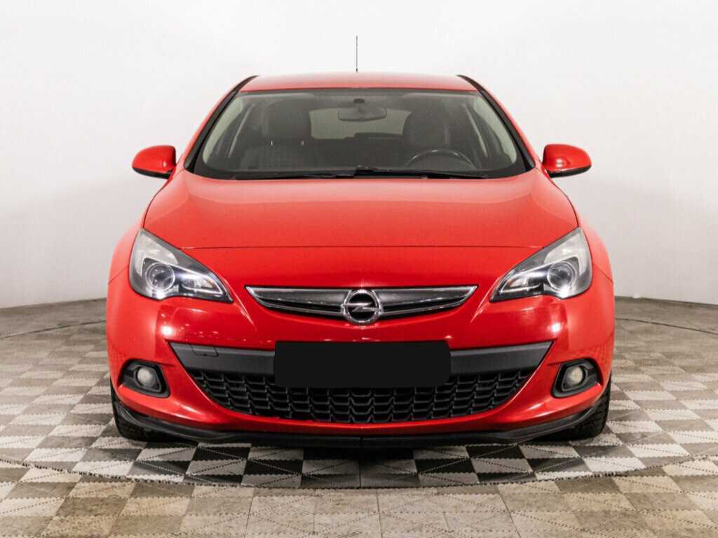 Opel Astra 2012 года с пробегом. Фото: #1