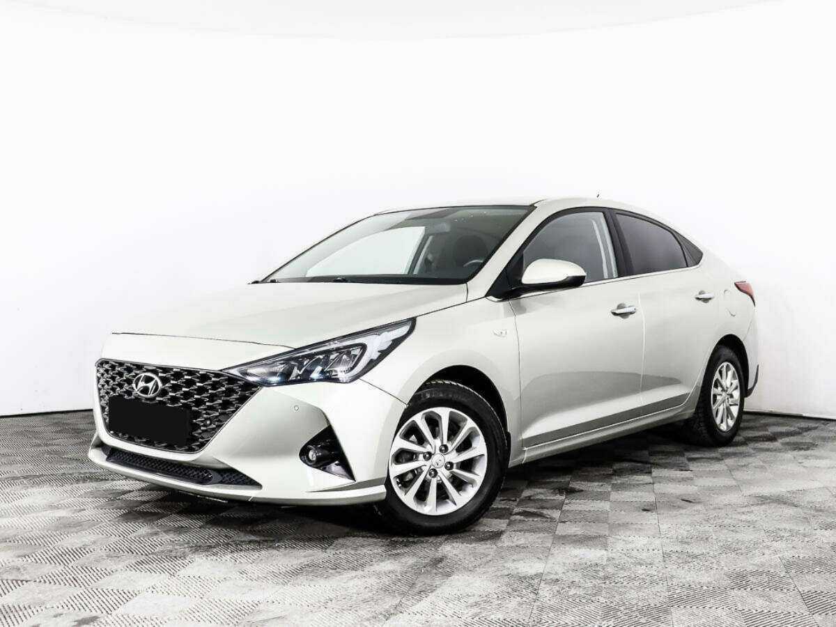 Hyundai Solaris 2020 года с пробегом. Посмотреть фото
