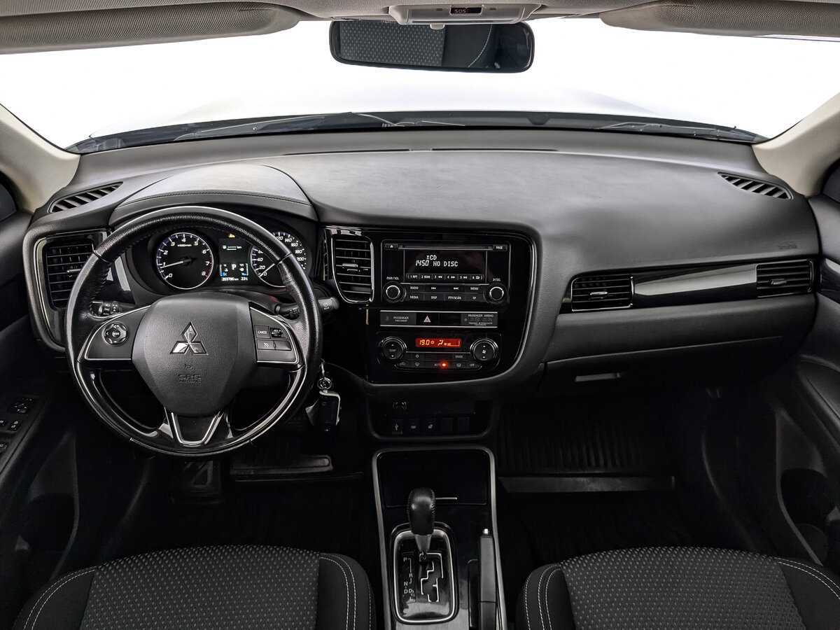 Mitsubishi Outlander 2018 года с пробегом. Фото: #9