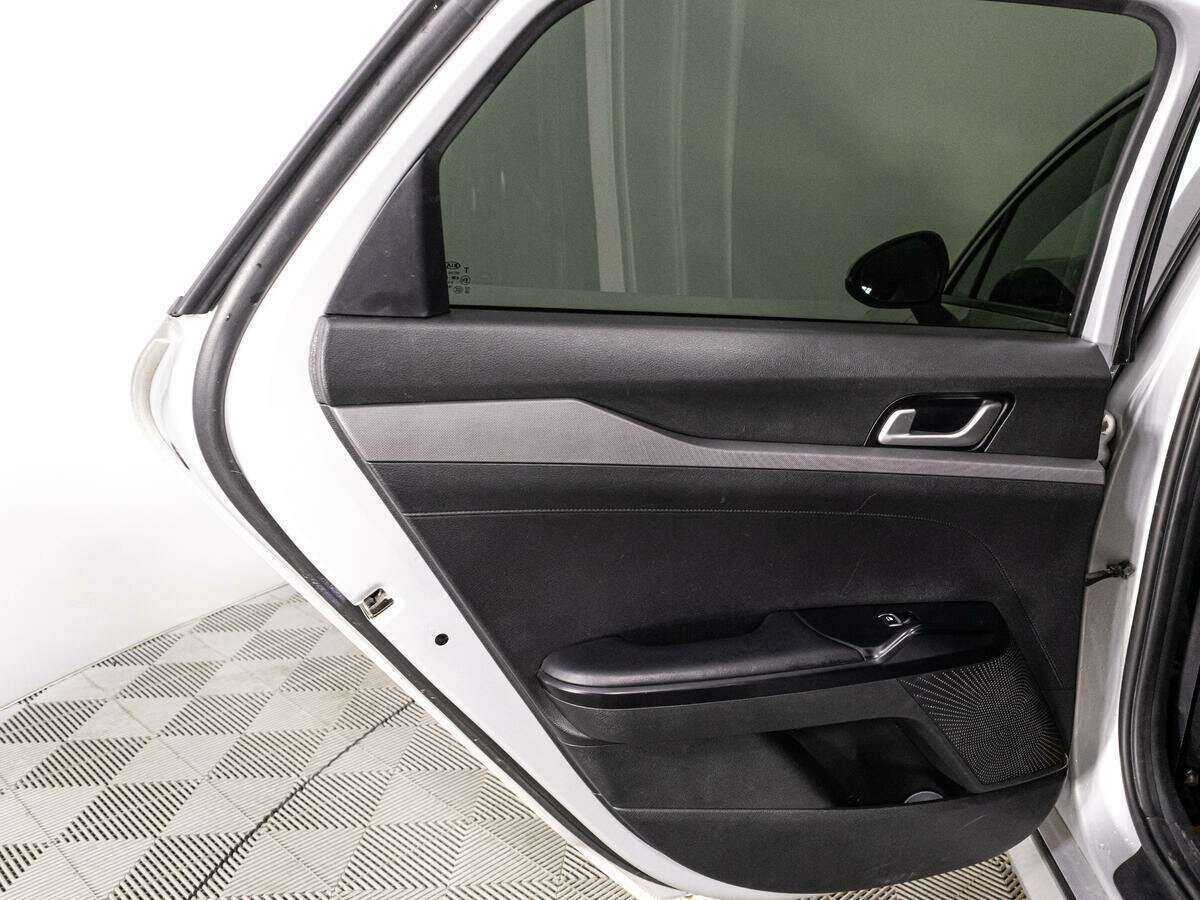 Kia K5 2020 года с пробегом. Фото: #23