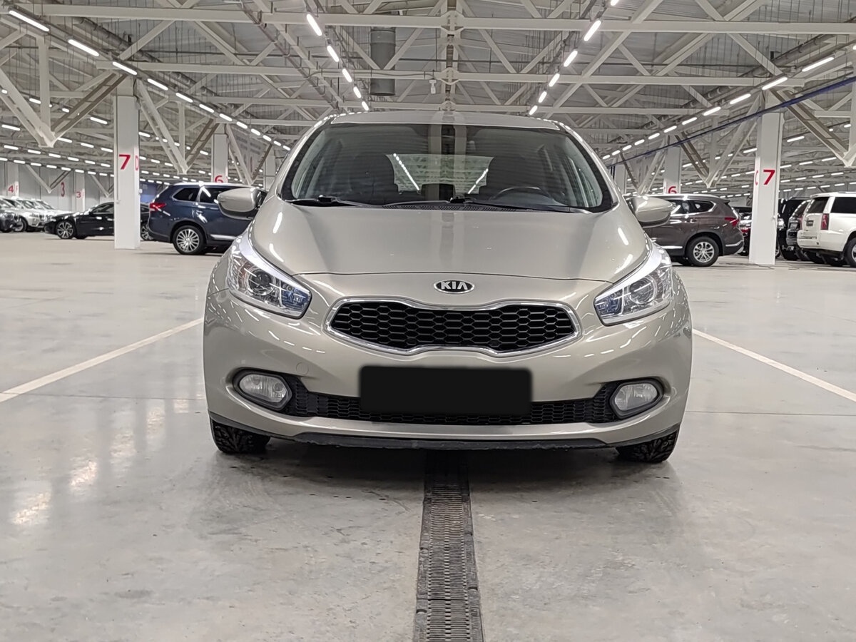 Kia Ceed 2012 года с пробегом. Фото: #1