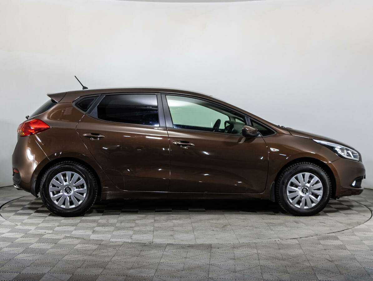 Kia Ceed 2015 года с пробегом. Фото: #3