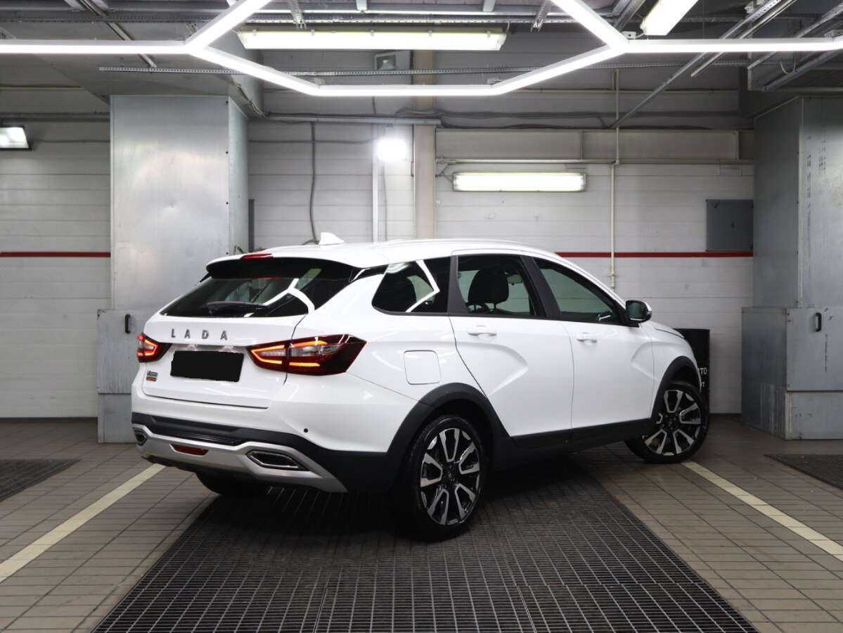 Lada (ВАЗ) Vesta 2023 года с пробегом. Фото: #1
