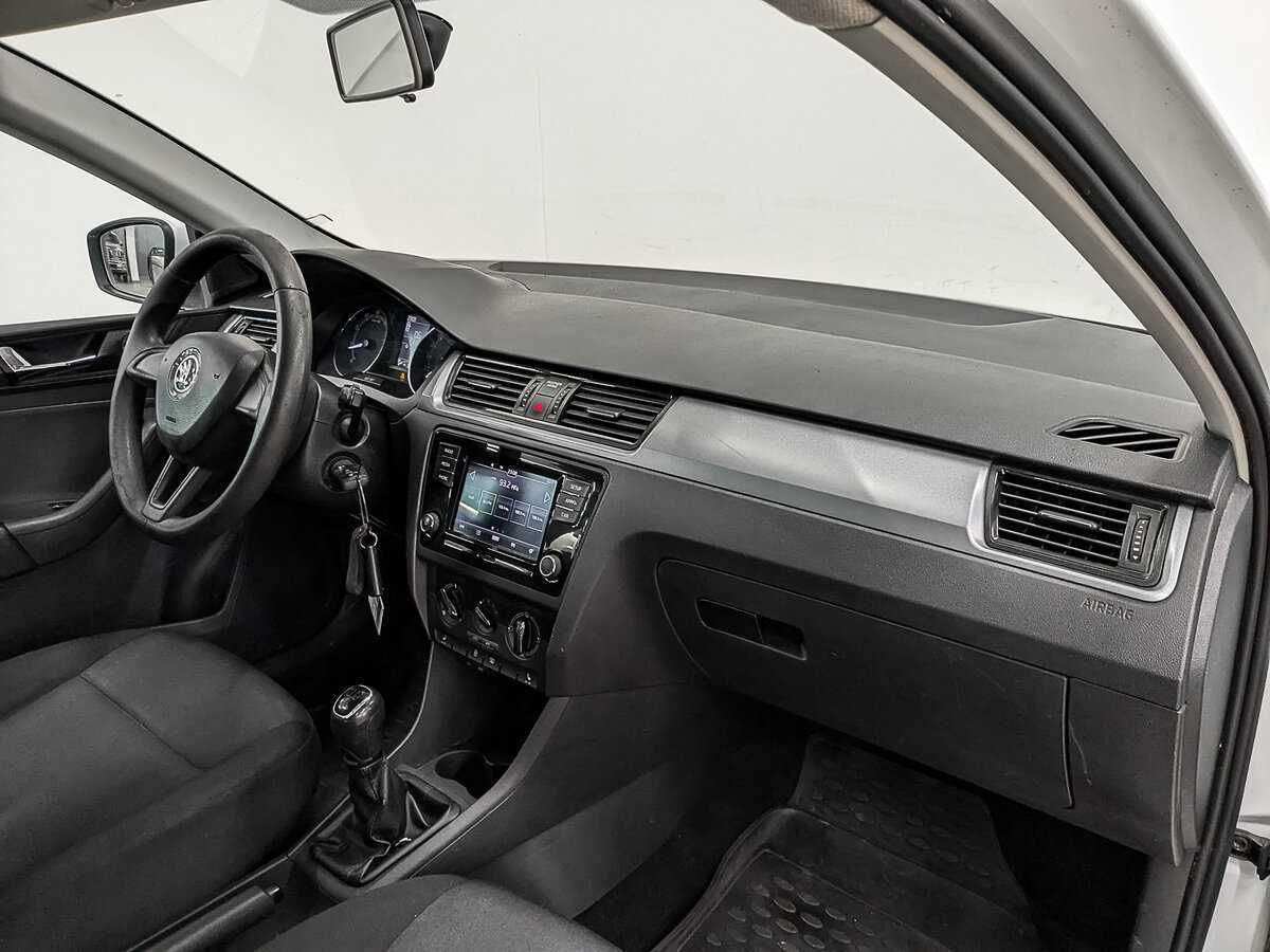 Skoda Rapid 2017 года с пробегом. Фото: #10