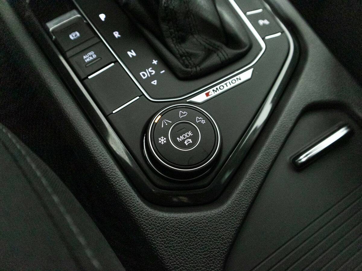 Volkswagen Tiguan 2018 года с пробегом. Фото: #17