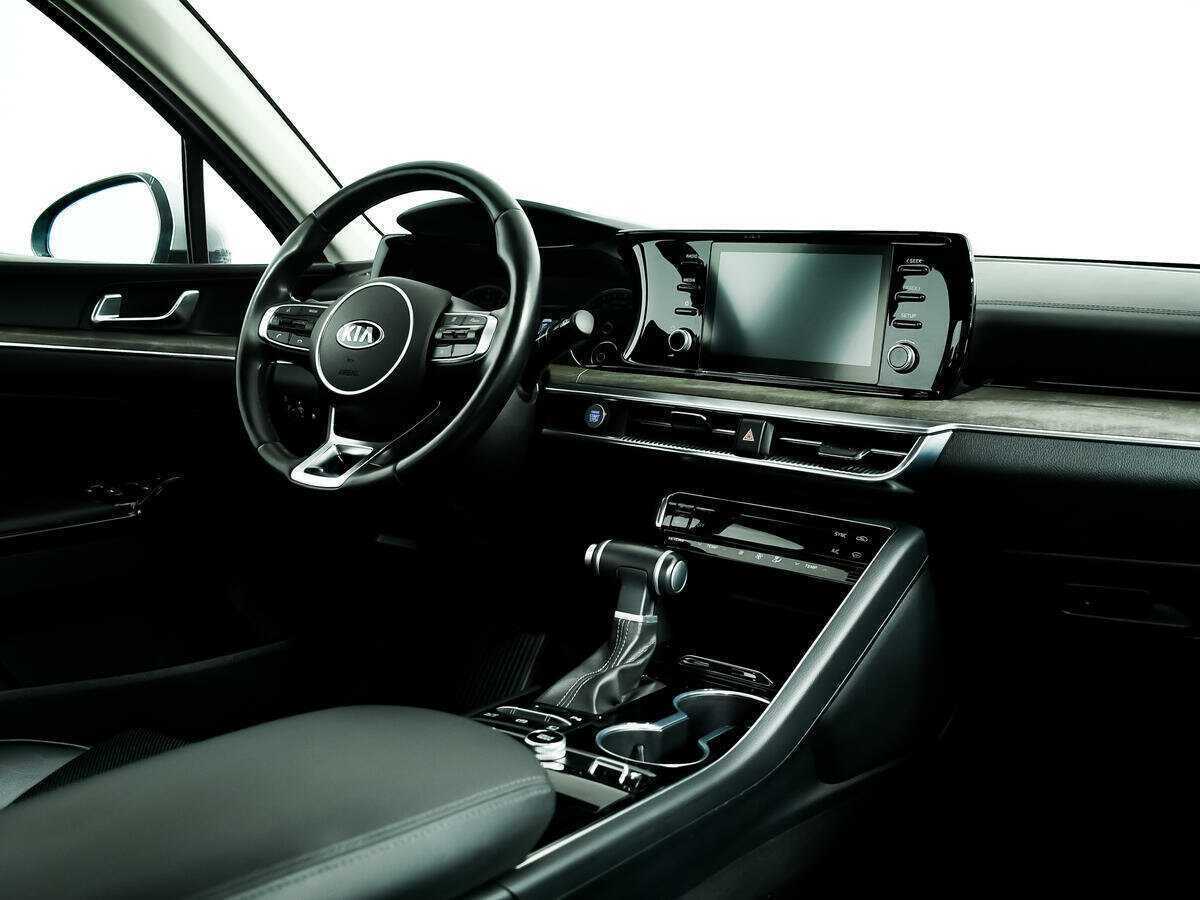 Kia K5 2021 года с пробегом. Фото: #8