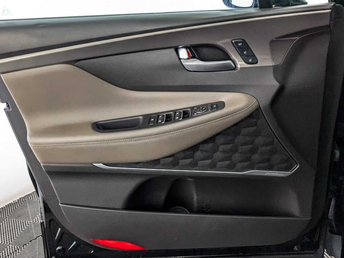 Hyundai Santa Fe 2020 года с пробегом. Фото: #17