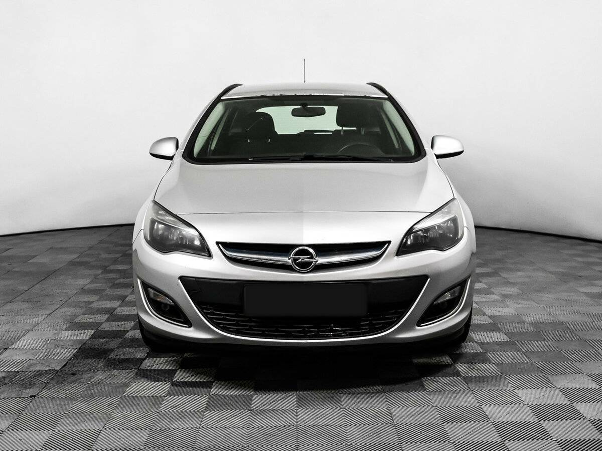 Opel Astra 2013 года с пробегом. Фото: #1
