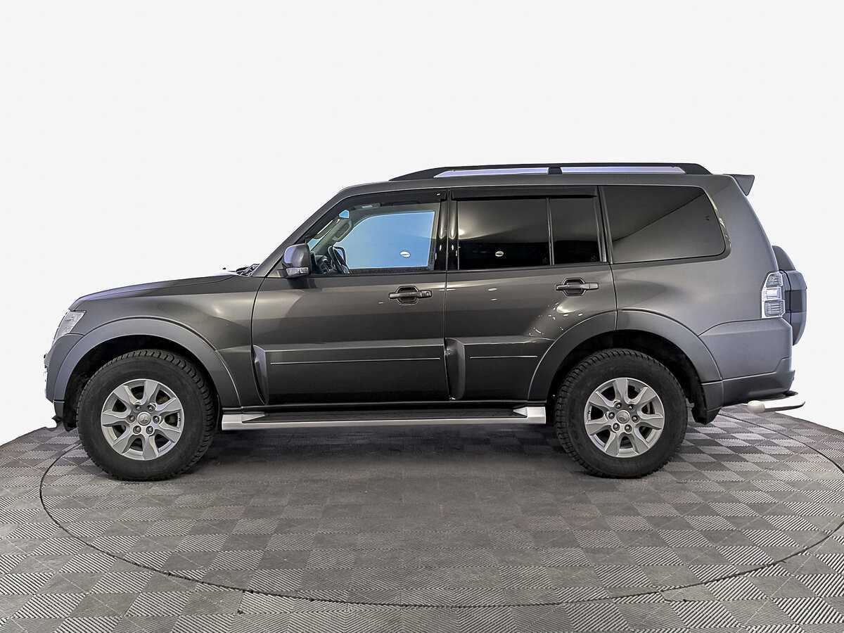 Mitsubishi Pajero 2018 года с пробегом. Фото: #7