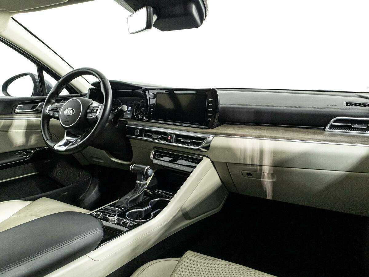 Kia K5 2021 года с пробегом. Фото: #8