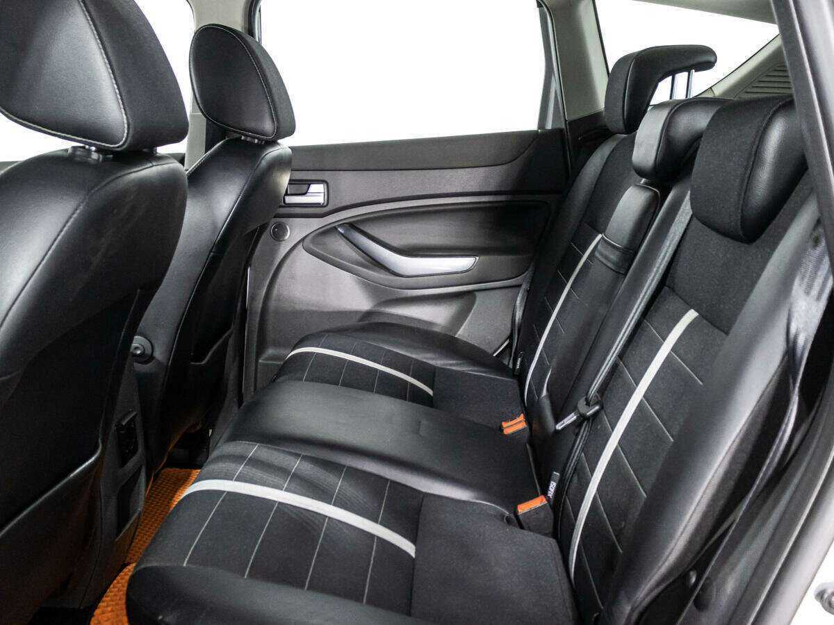 Ford Kuga 2012 года с пробегом. Фото: #9