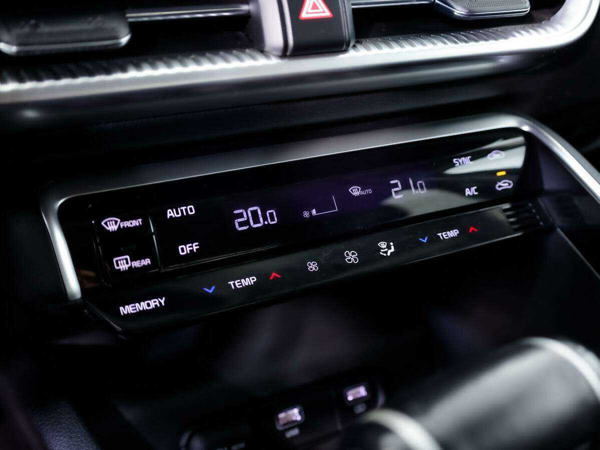 Kia K5 2020 года с пробегом. Фото: #12