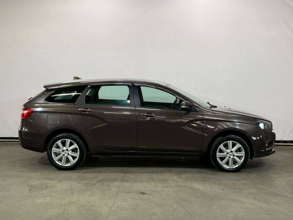 Lada (ВАЗ) Vesta 2019 года с пробегом. Фото: #3