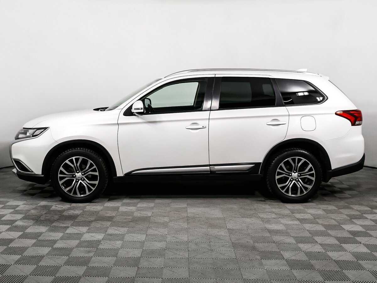 Mitsubishi Outlander 2017 года с пробегом. Фото: #7