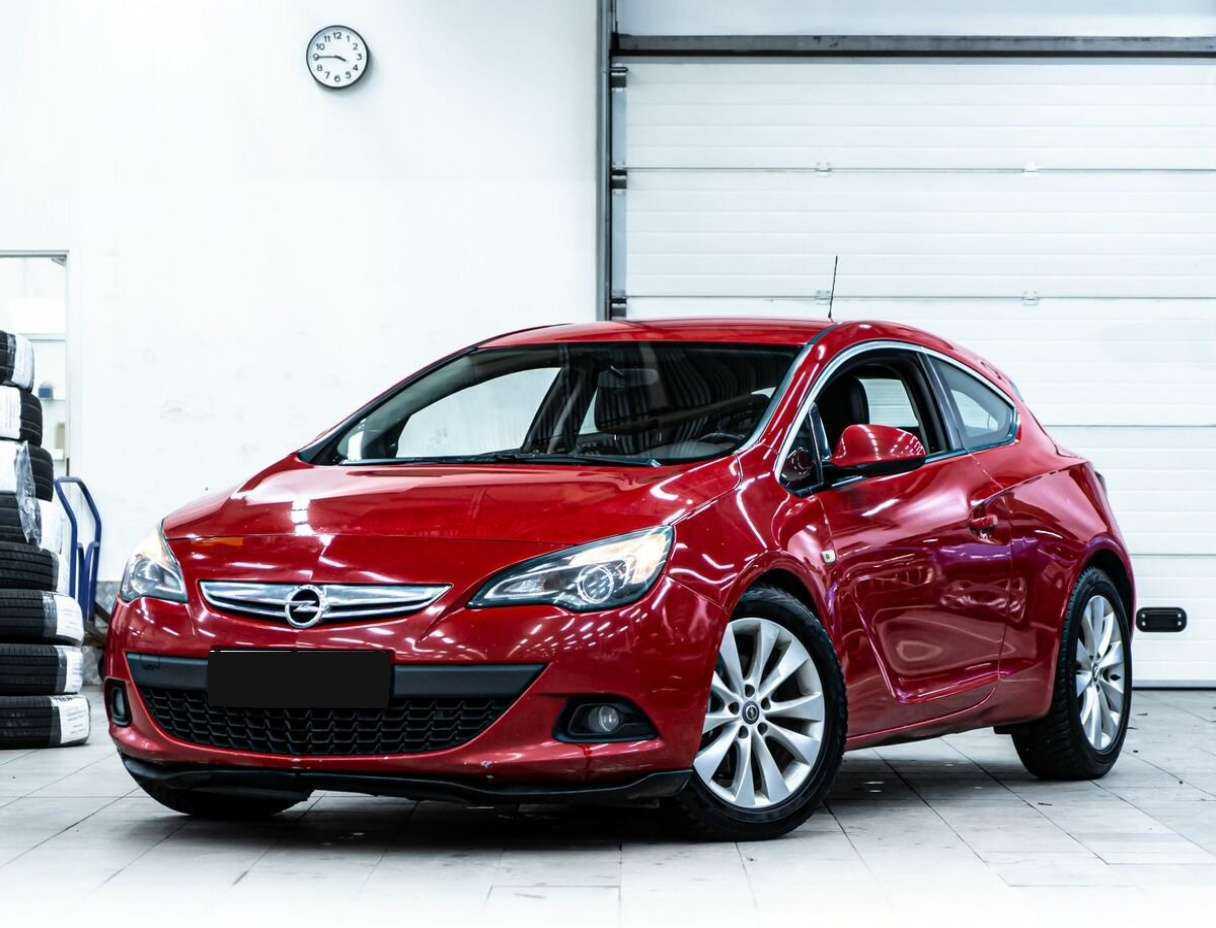 Opel Astra 2012 года с пробегом. Фото: #0