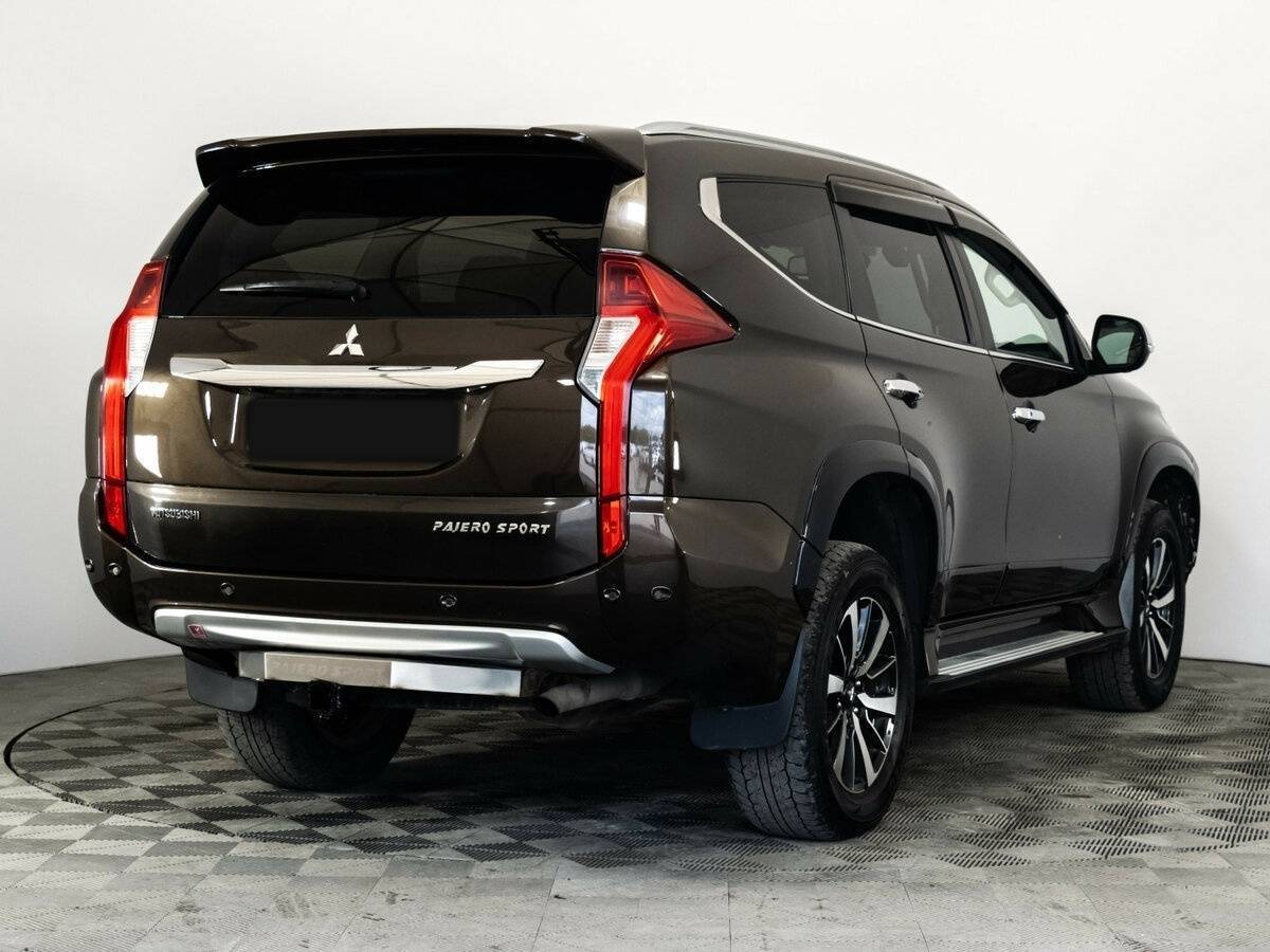 Mitsubishi Pajero Sport 2019 года с пробегом. Фото: #4