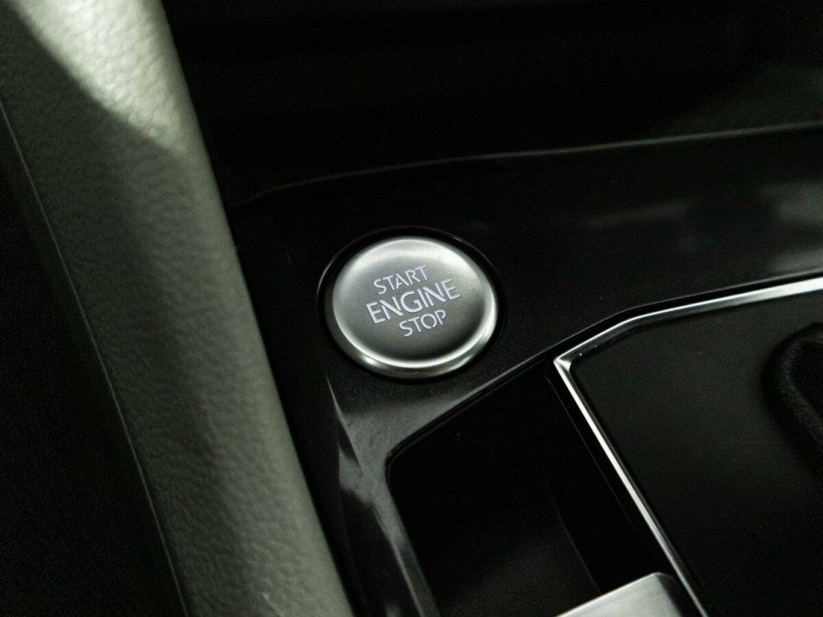 Volkswagen Tiguan 2018 года с пробегом. Фото: #16
