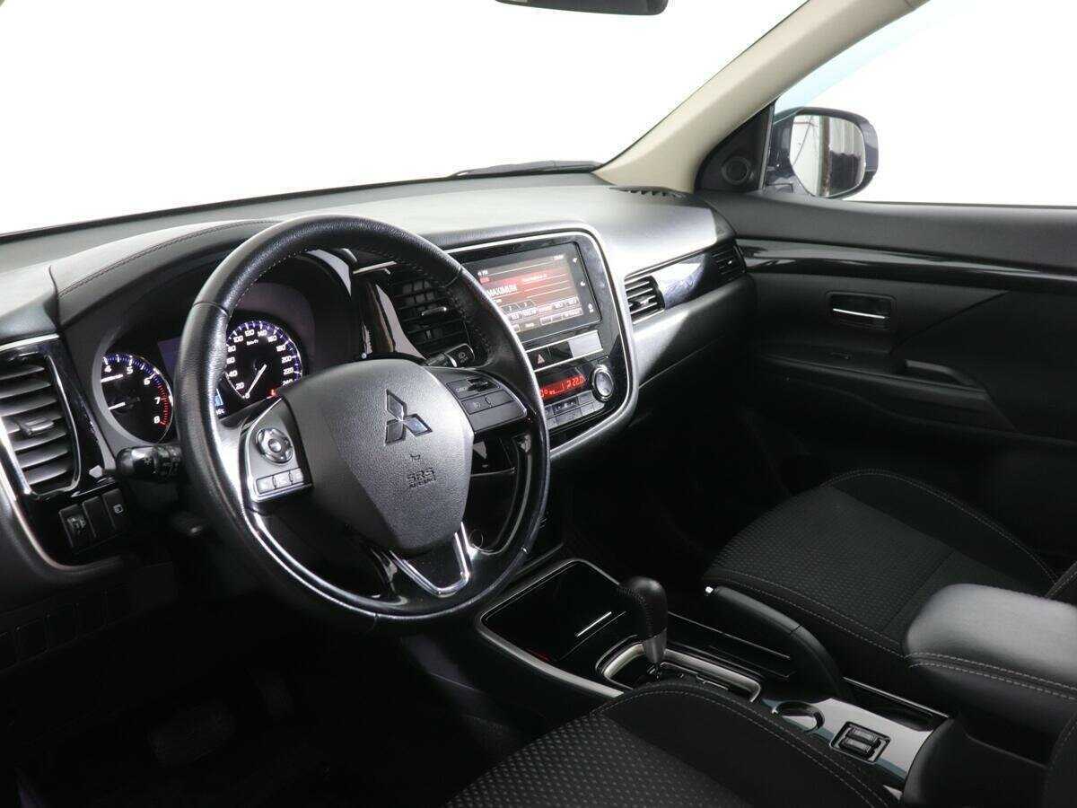 Mitsubishi Outlander 2019 года с пробегом. Фото: #11