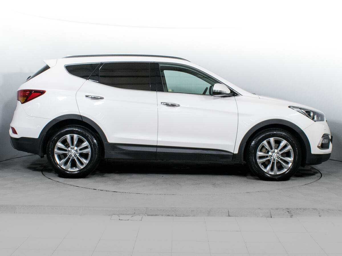 Hyundai Santa Fe 2017 года с пробегом. Фото: #3