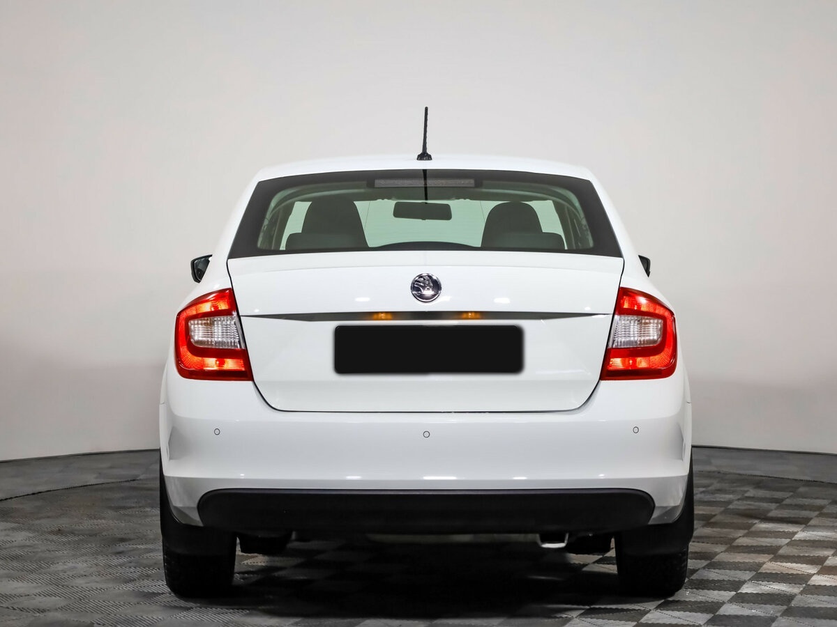 Skoda Rapid 2015 года с пробегом. Фото: #4