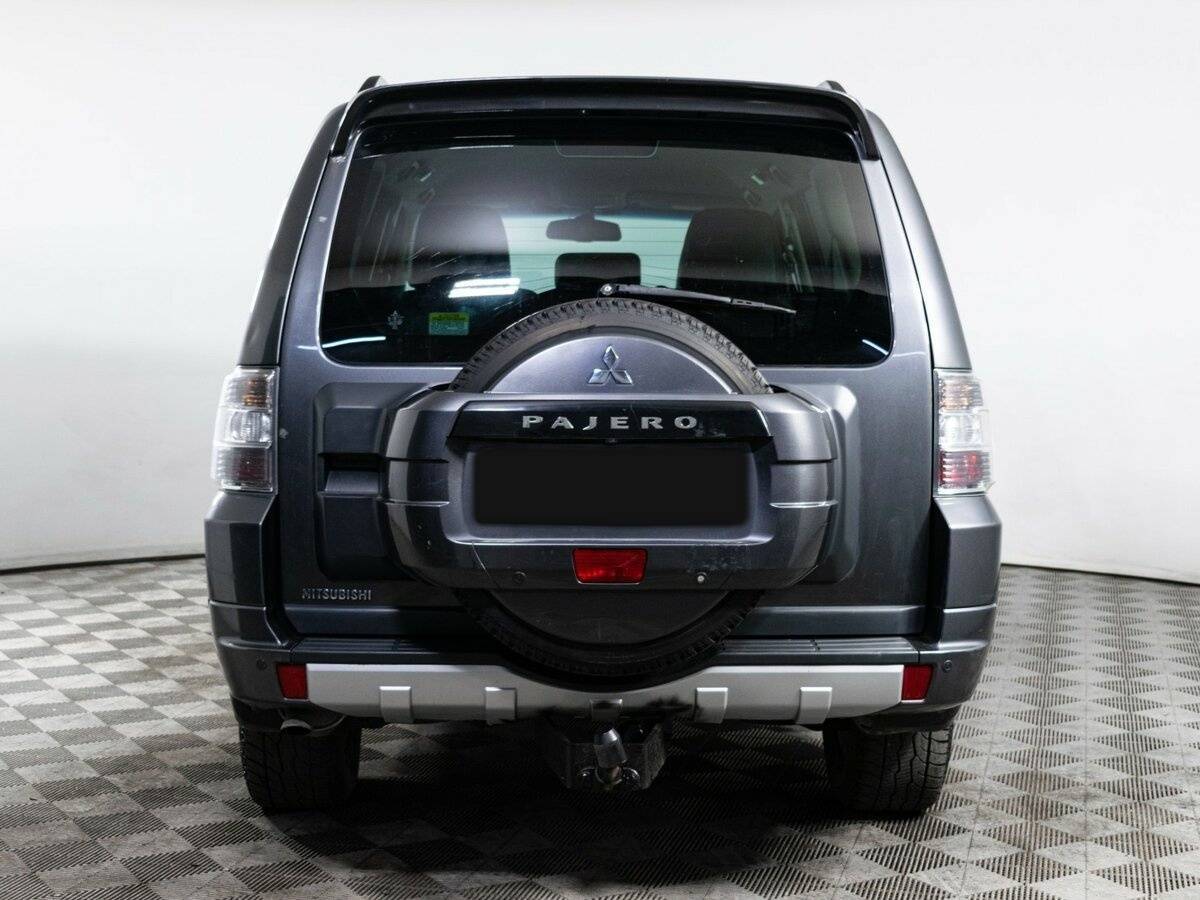Mitsubishi Pajero 2013 года с пробегом. Фото: #5